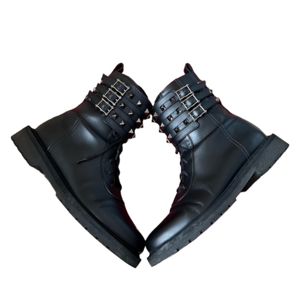 Valentino Garavani Rockstud combat boots 38.5